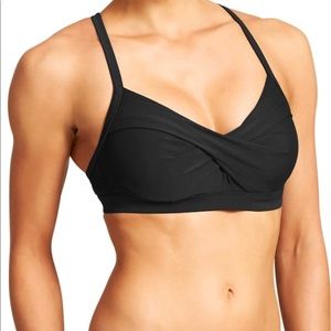 🎉 lowest price🎉 Athleta “Twister” bikini top